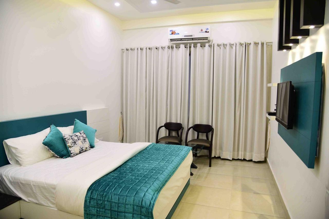 Fabhotel Kangra Roadway Inn Tanda Екстер'єр фото